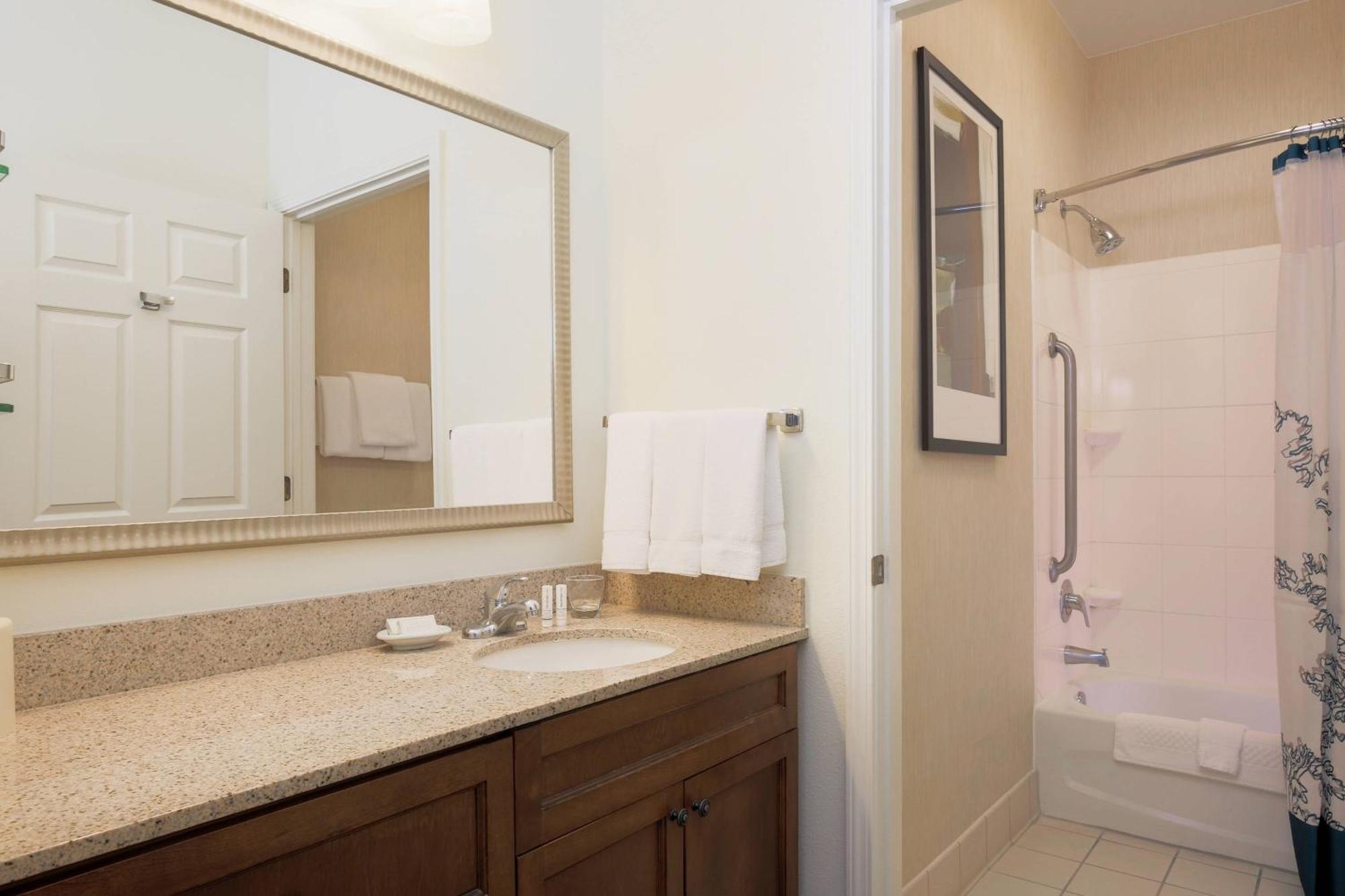 Residence Inn Chico Εξωτερικό φωτογραφία